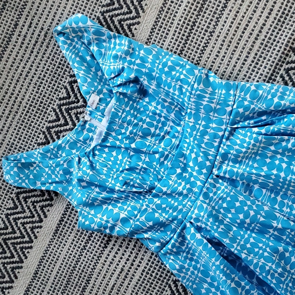 Calvin Klein summer dress Size Small Blue And White Sleevless Woman's Cotton 4/6